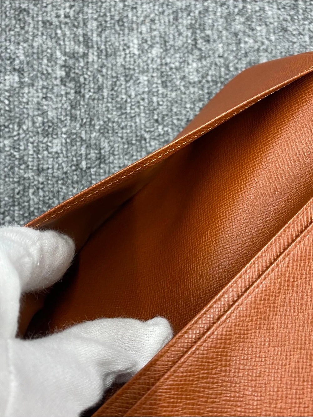 Louis Vuitton Monogram Long Wallet - Authentic - Picture 6 of 11